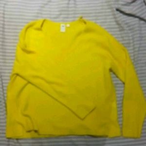 Gap sweater